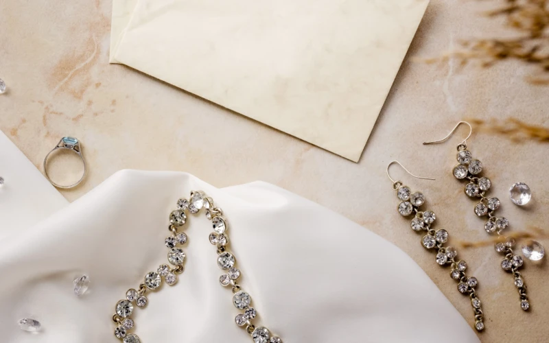 Choosing Right E-commerce Photo Editing Services for Your Store